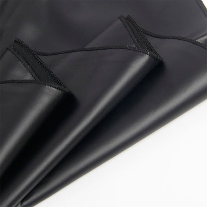 Abito con spalline in pelle nera SUBBLIME DRESSES, taglia S/M, elegante e alla moda, mostrato su modello.