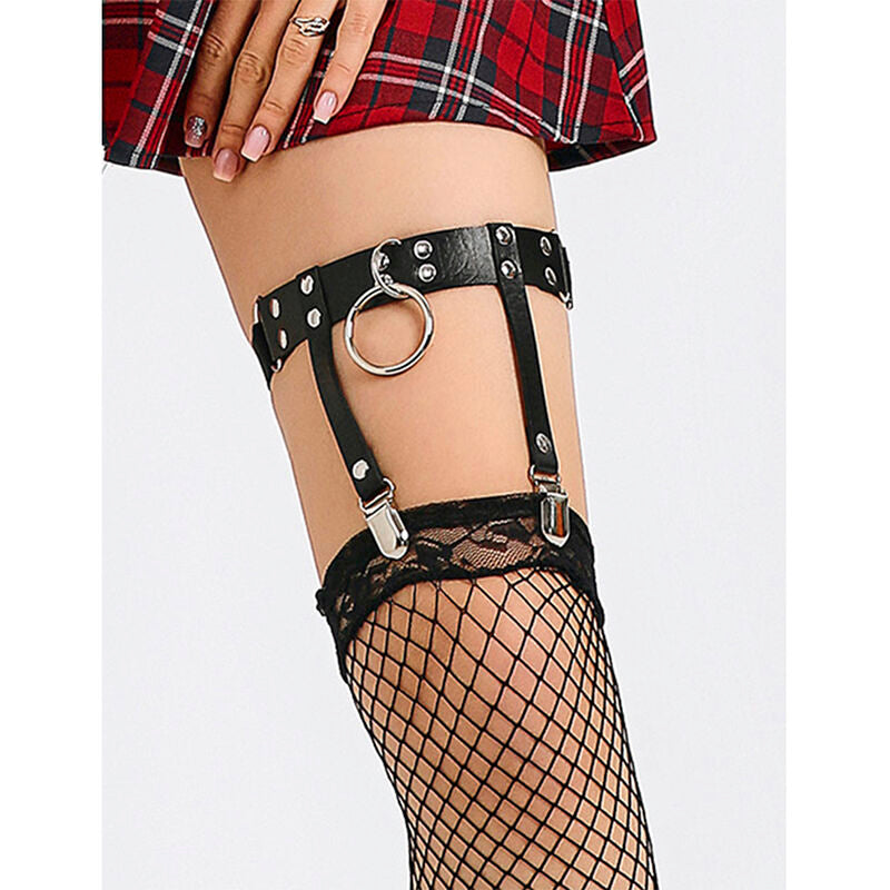 Giarrettella punk in pelle regolabile nera SUBBLIME FETISH, stile alternativo, con dettagli in pelle e cinturini regolabili.