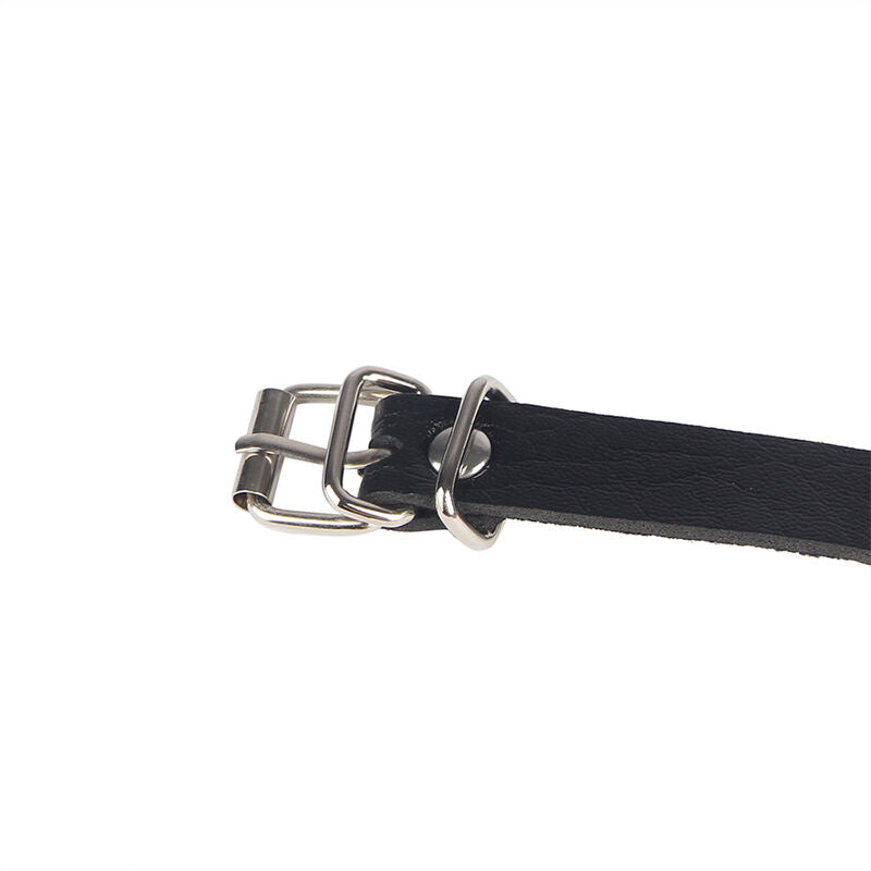 Anello in pelle con catena, cintura nera SUBBLIME FETISH, taglia unica, dettaglio di accessorio moda in pelle e metallo.